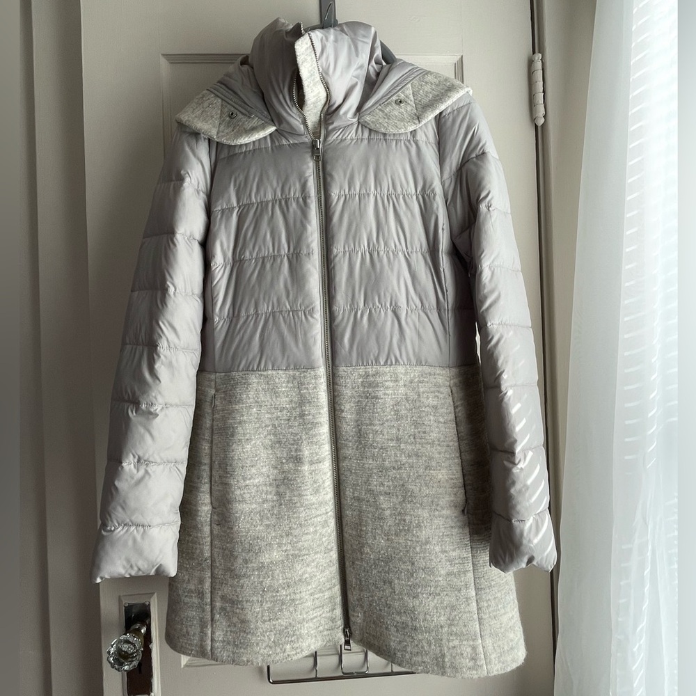 SOIA & KYO Women’s fur trimmed hooded down winter coat